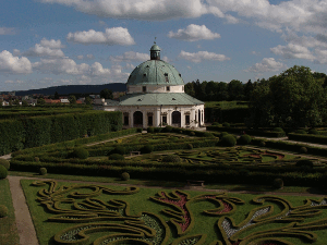 3 Arcibiskupský zámek a zahrady Kroměříž